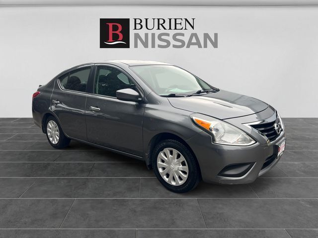 2019 Nissan Versa SV