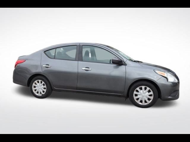2019 Nissan Versa SV