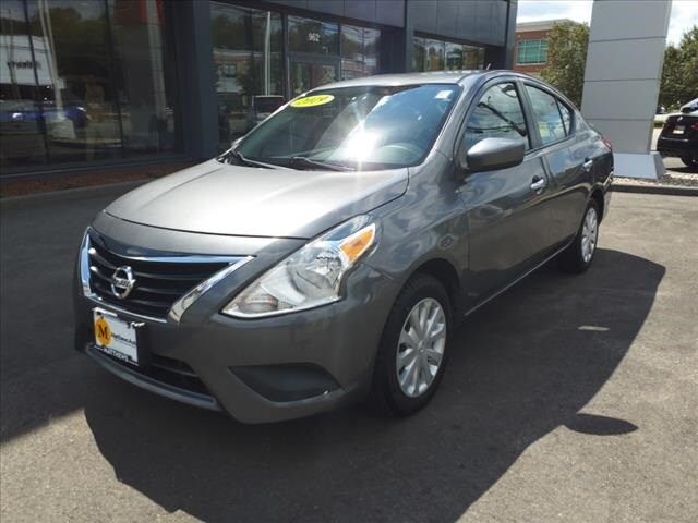 2019 Nissan Versa SV