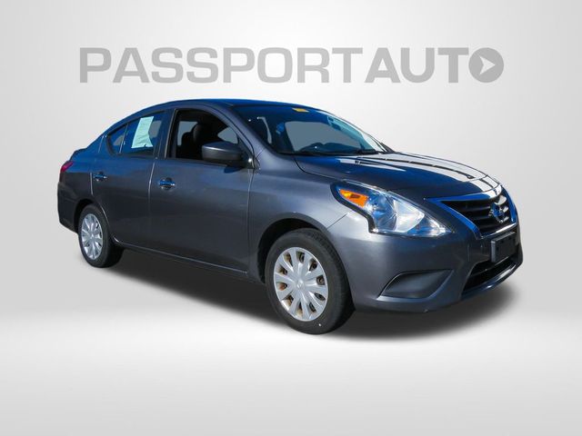 2019 Nissan Versa SV