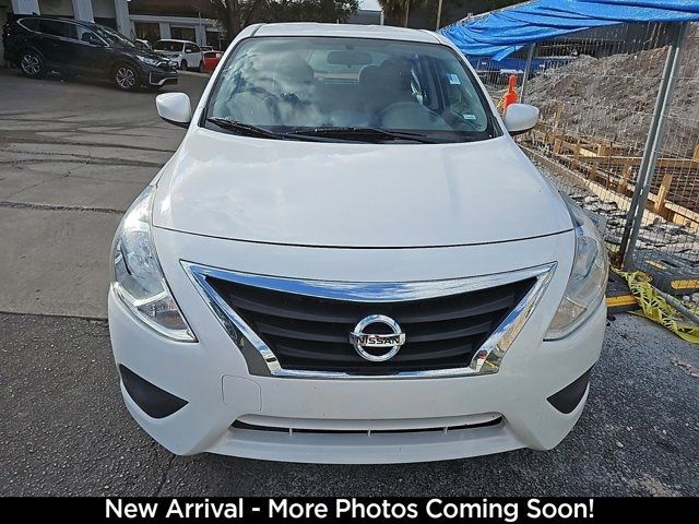 2019 Nissan Versa SV