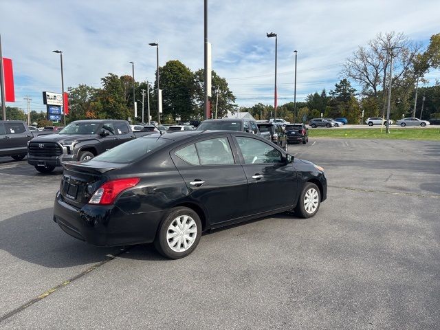 2019 Nissan Versa SV