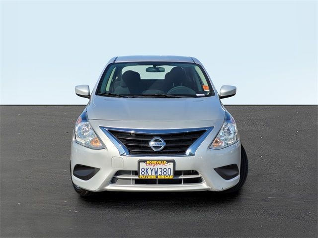 2019 Nissan Versa SV