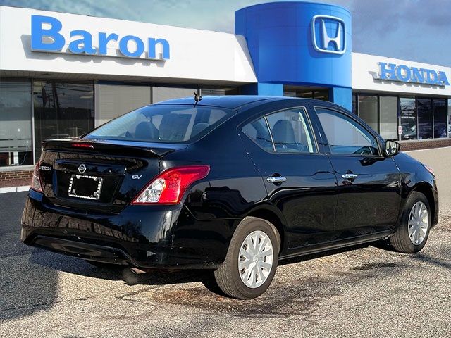 2019 Nissan Versa SV