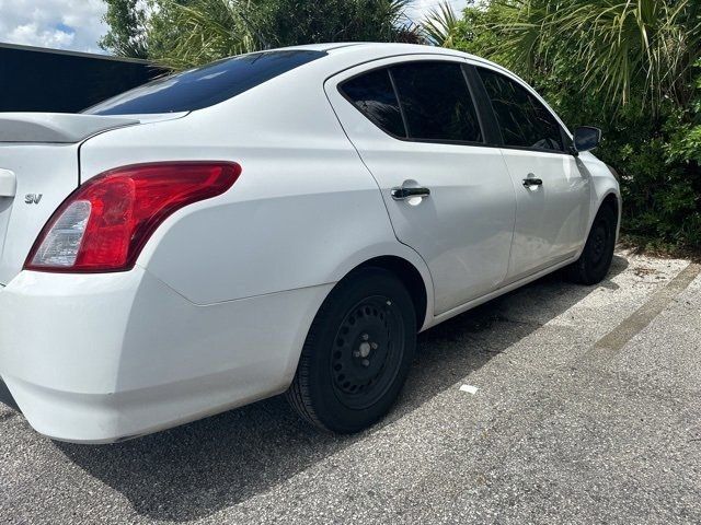 2019 Nissan Versa SV