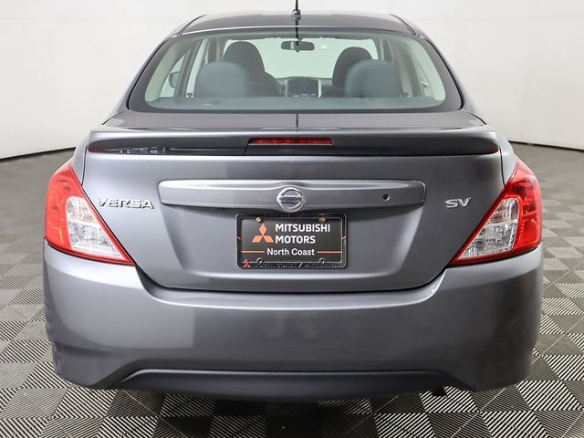 2019 Nissan Versa SV