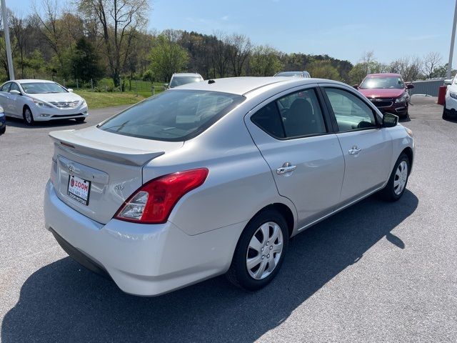2019 Nissan Versa SV