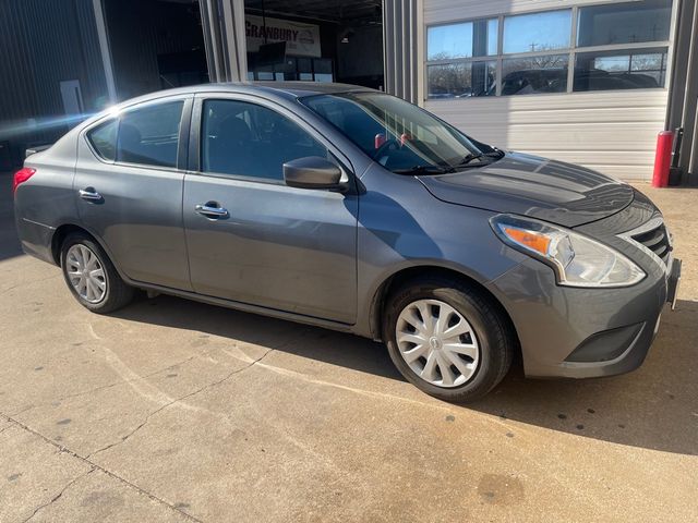 2019 Nissan Versa SV