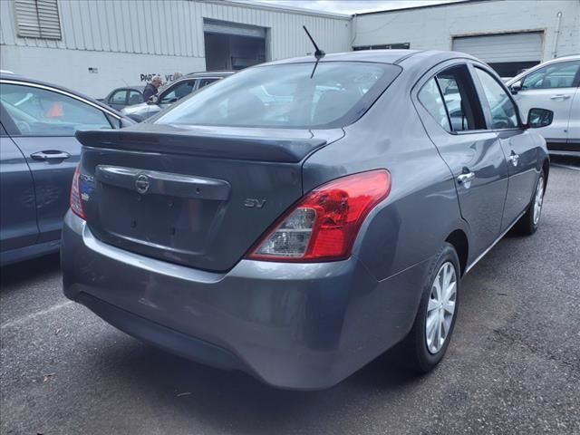 2019 Nissan Versa SV