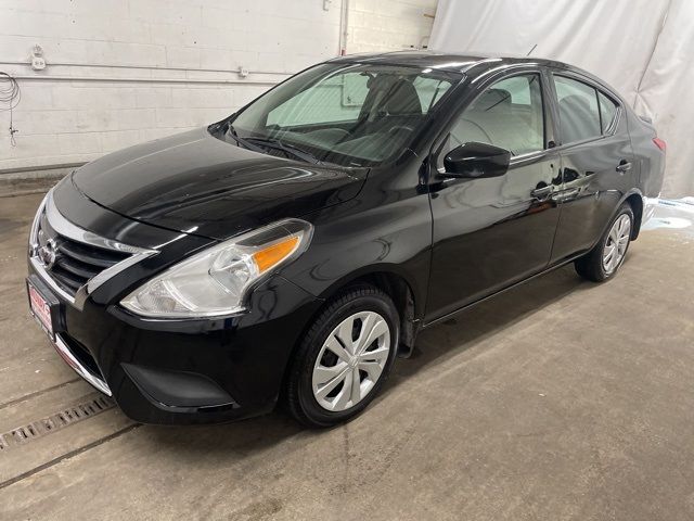 2019 Nissan Versa S Plus