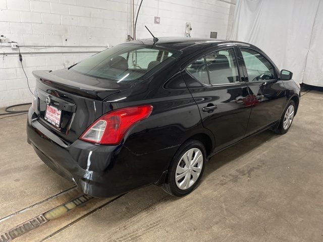 2019 Nissan Versa S Plus