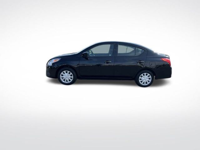 2019 Nissan Versa S Plus