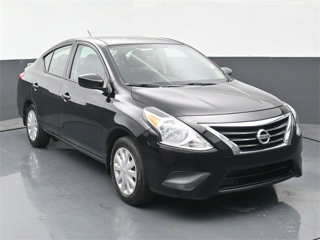 2019 Nissan Versa S Plus