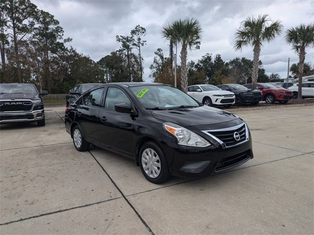 2019 Nissan Versa S Plus