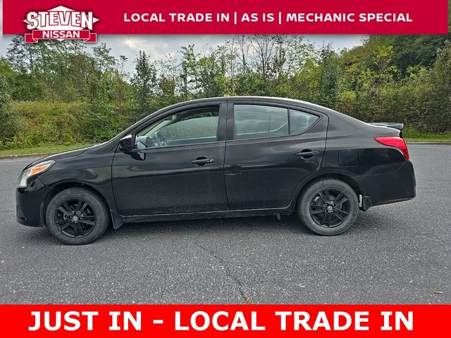 2019 Nissan Versa S Plus