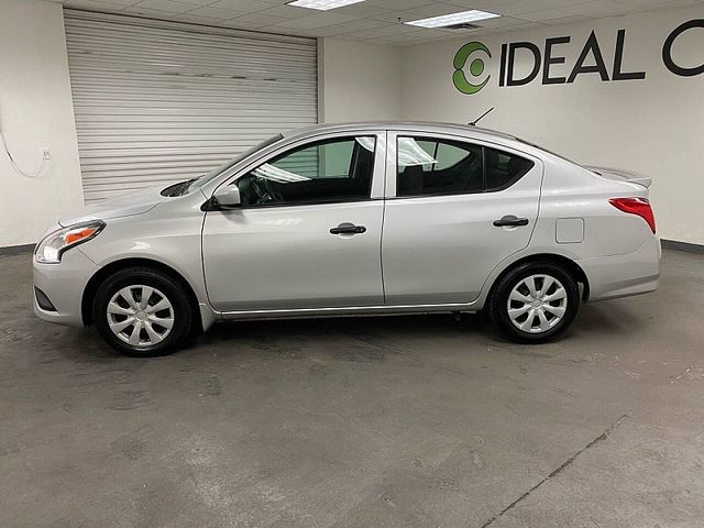 2019 Nissan Versa S Plus