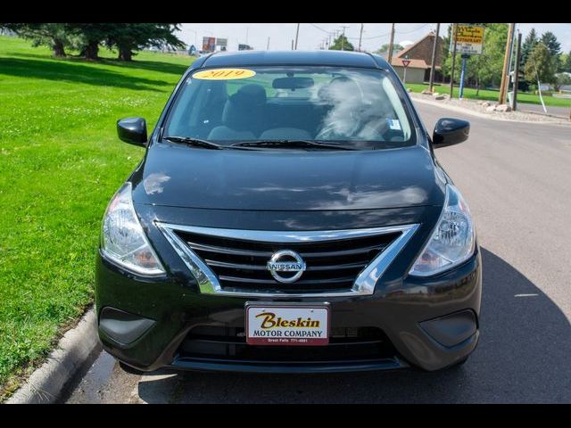 2019 Nissan Versa SV