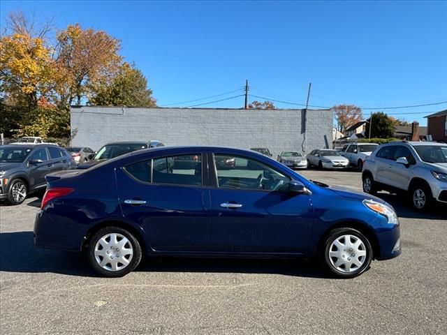 2019 Nissan Versa SV