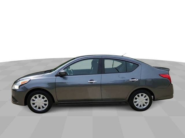 2019 Nissan Versa SV