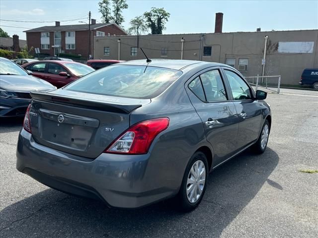 2019 Nissan Versa SV