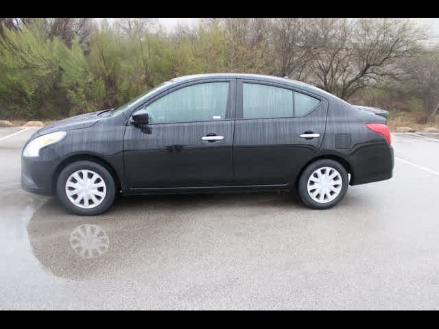 2019 Nissan Versa SV