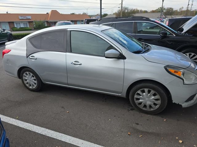 2019 Nissan Versa SV