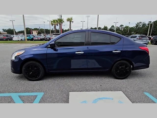 2019 Nissan Versa SV