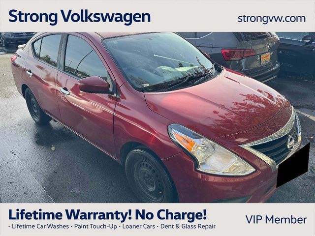 2019 Nissan Versa SV