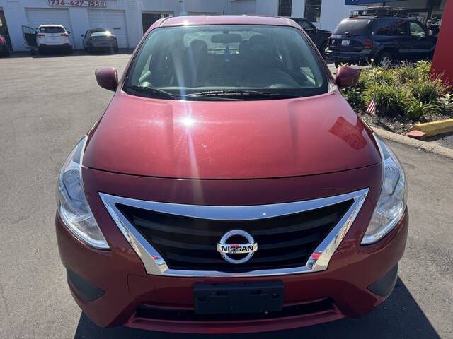 2019 Nissan Versa SV