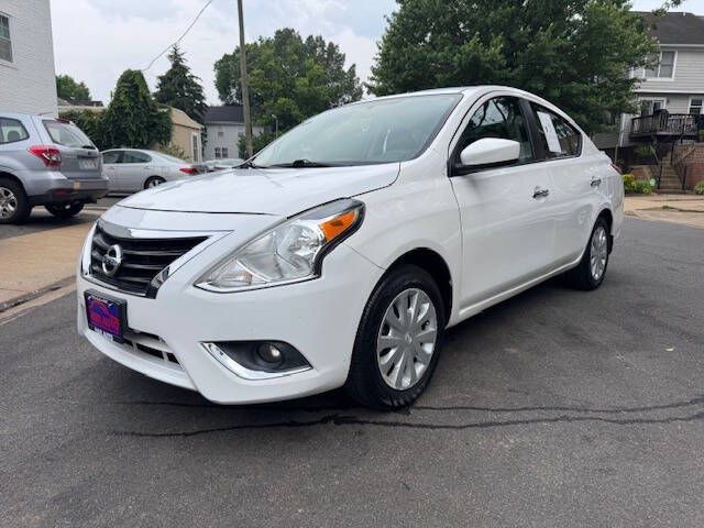 2019 Nissan Versa SV