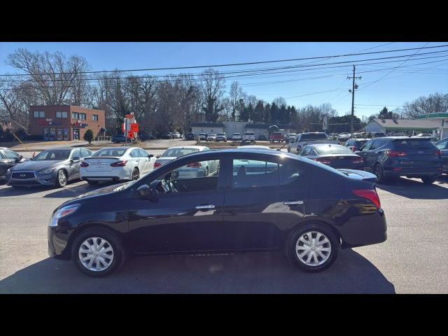 2019 Nissan Versa SV