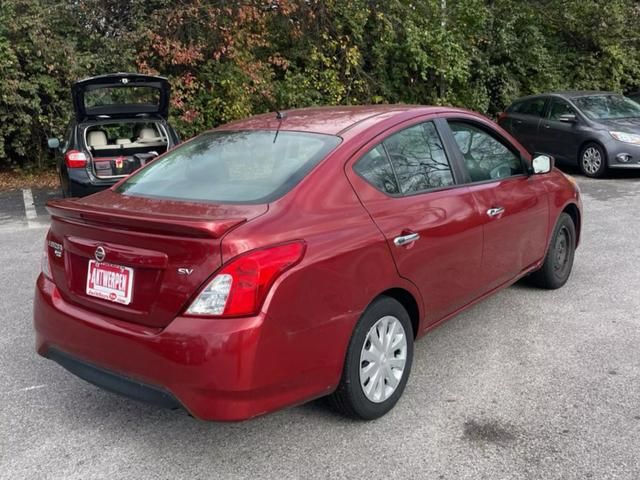 2019 Nissan Versa SV