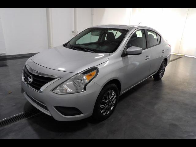 2019 Nissan Versa SV