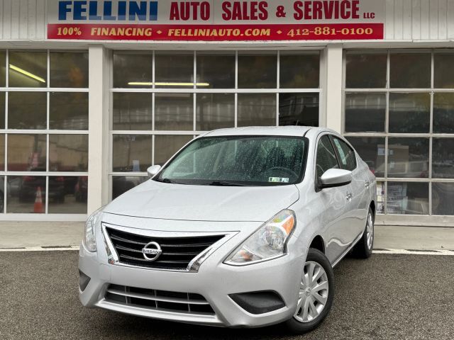 2019 Nissan Versa SV