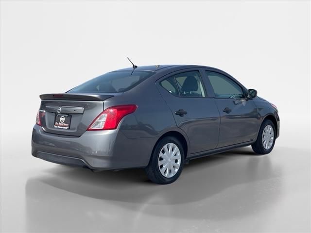 2019 Nissan Versa S Plus