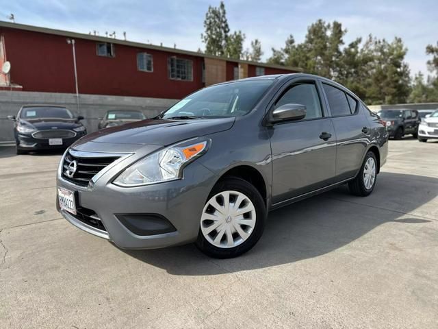 2019 Nissan Versa S Plus