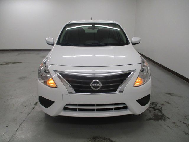 2019 Nissan Versa SV