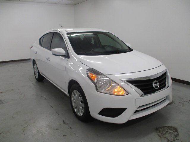 2019 Nissan Versa SV