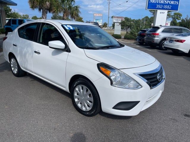 2019 Nissan Versa SV