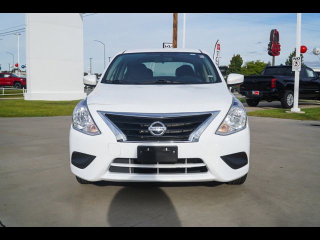 2019 Nissan Versa SV