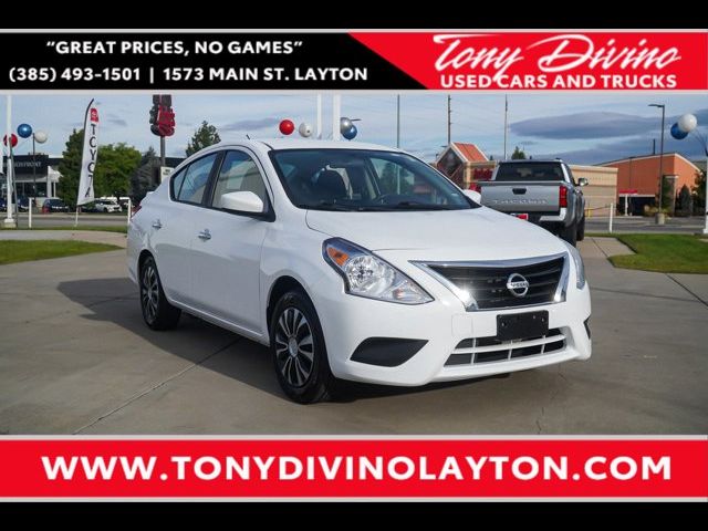 2019 Nissan Versa SV