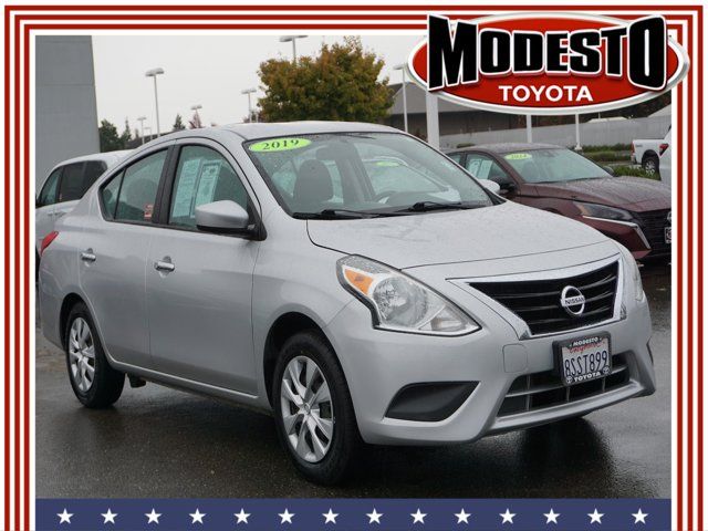 2019 Nissan Versa SV