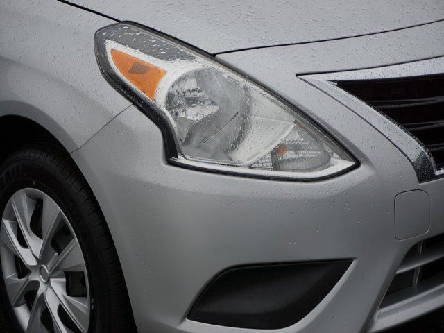 2019 Nissan Versa SV