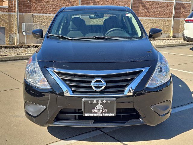 2019 Nissan Versa SV