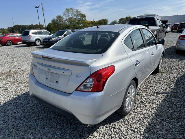 2019 Nissan Versa SV