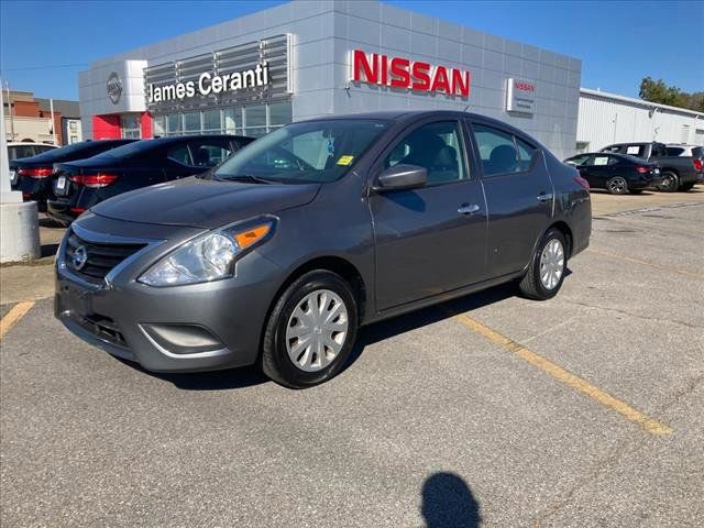 2019 Nissan Versa SV