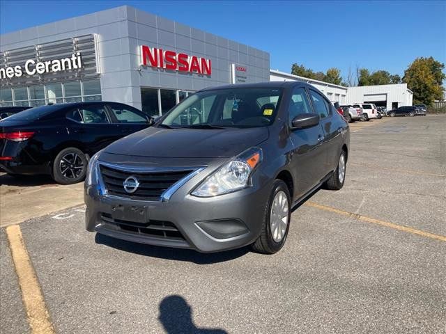 2019 Nissan Versa SV