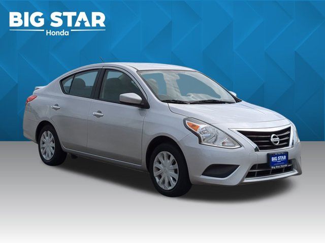 2019 Nissan Versa SV