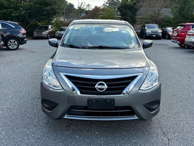 2019 Nissan Versa SV