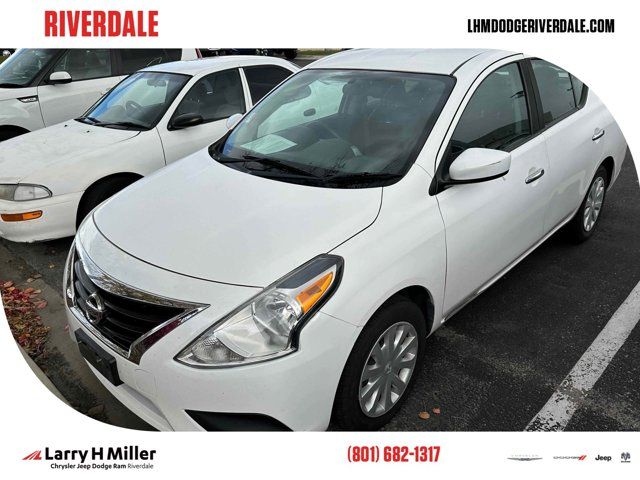 2019 Nissan Versa SV